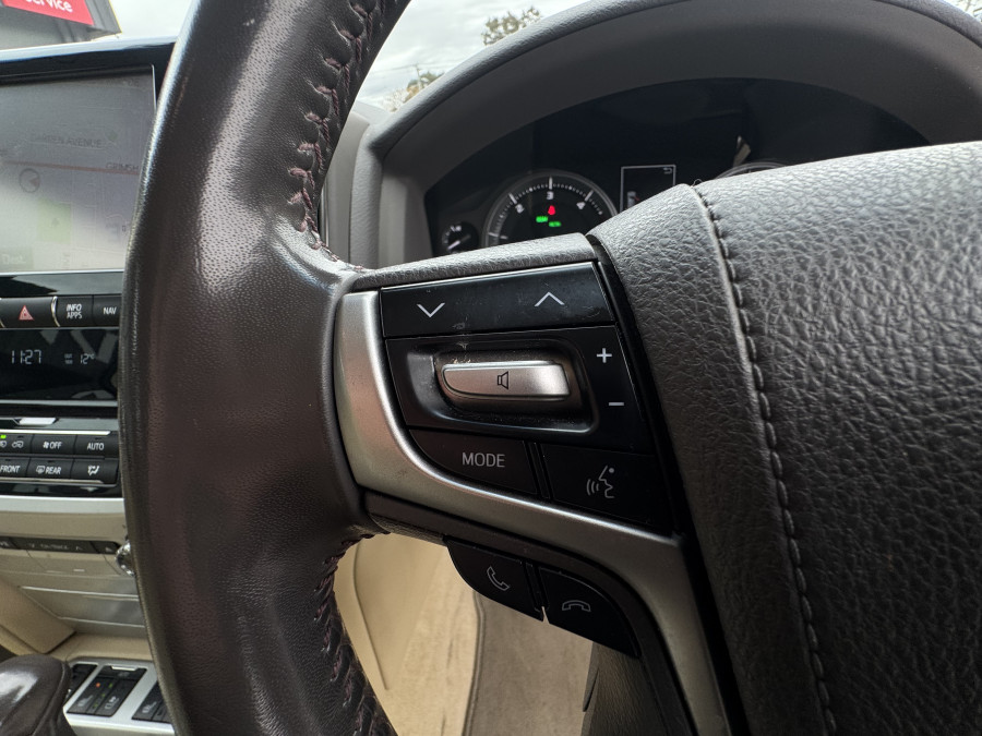 2017 Toyota LandCruiser VDJ200R Sahara SUV Image 26