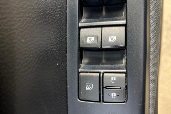 2017 Toyota Kluger GSU55R GX SUV Image 19