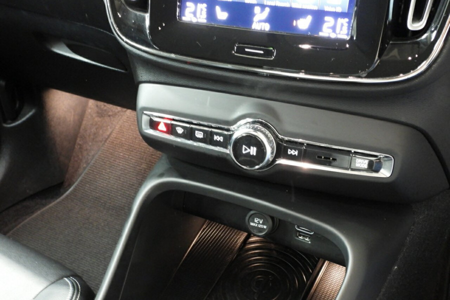 2018 MY19 Volvo XC40 XZ T4 Inscription SUV Image 22