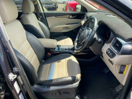 2018 MY19 Kia Sorento UM Sport SUV image 13