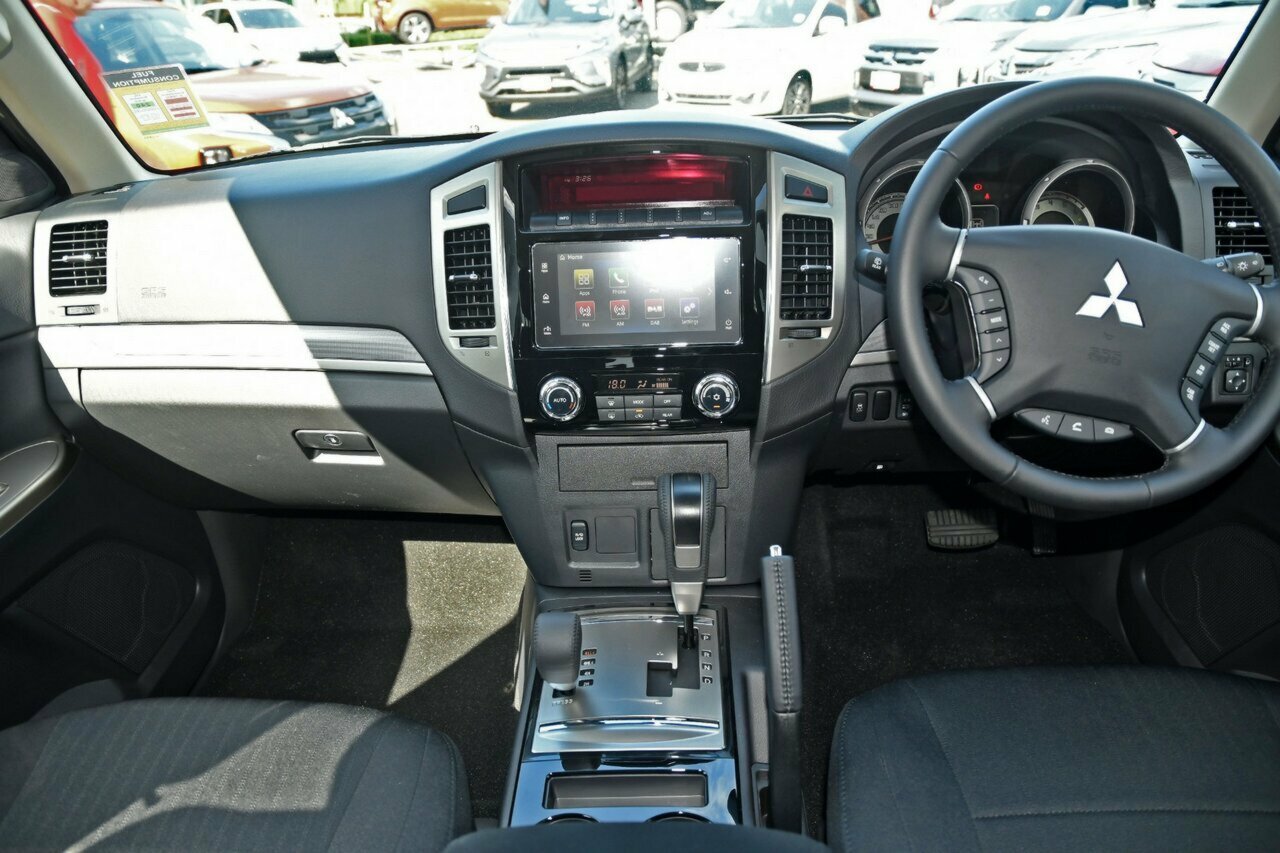 2019 MY20 Mitsubishi Pajero NX GLX SUV Image 15