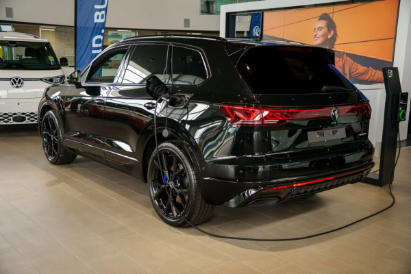 2025 Volkswagen Touareg RC R SUV