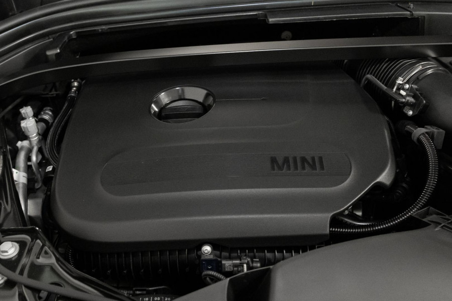 2026 MINI Countryman U25 JCW Favoured SUV