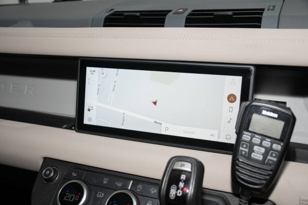 2021 Land Rover Defender L663 110 D300 SE SUV Image 18