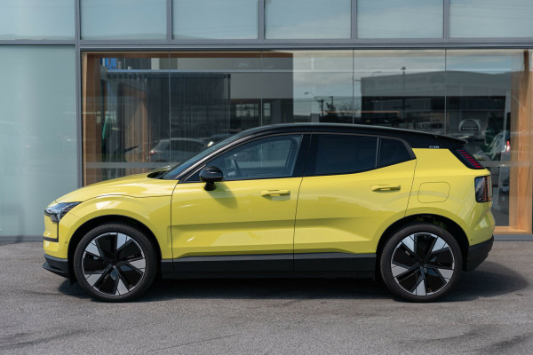 2025 Volvo EX30  Twin Motor Performance Ultra SUV Image 6