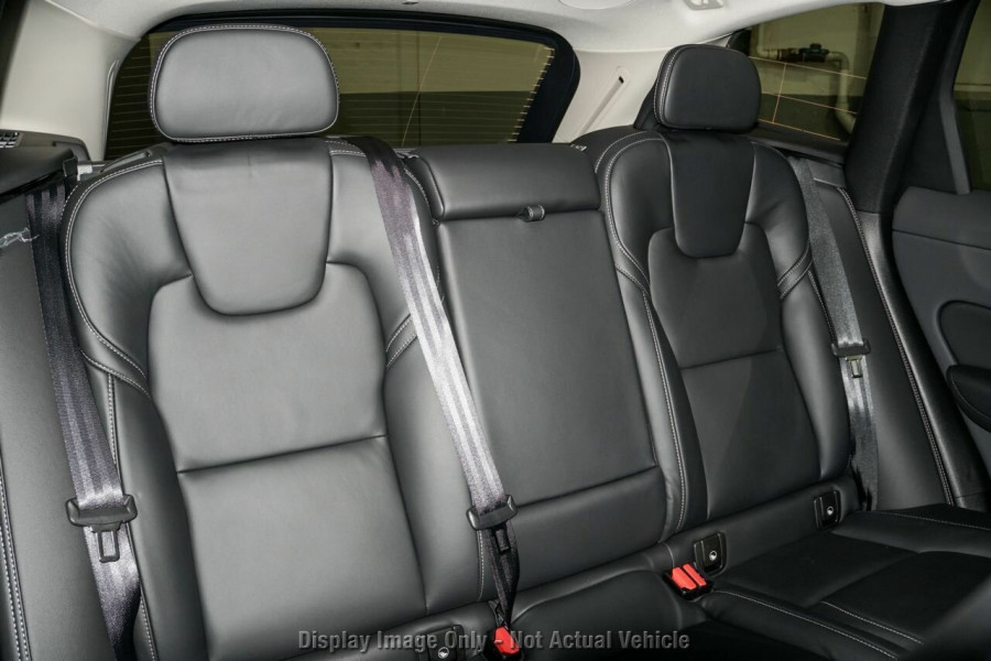 2026 Volvo XC60 UZ Ultra T8 Plug-in Hybrid Dark SUV Image 9
