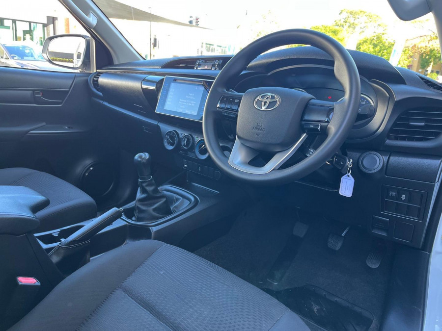2017 Toyota HiLux GUN123R SR Cab Chassis Image 10