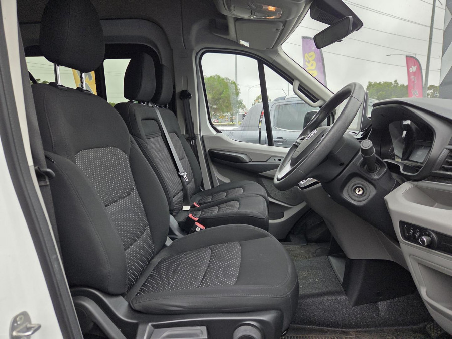 2023 LDV Deliver 9  LWB Van Image 9