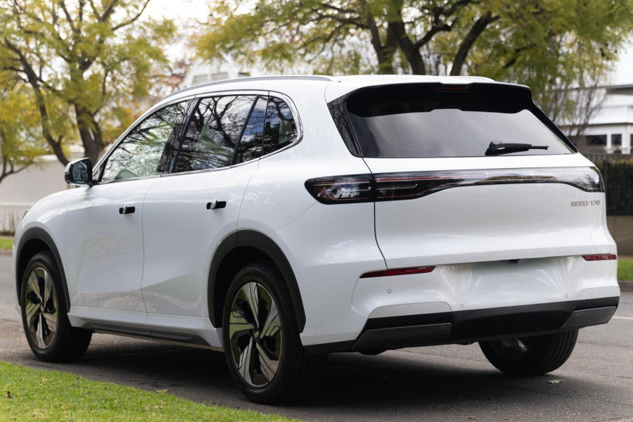 2026 MY27 Geely EX5 E245 Inspire Extended Range SUV Image 2