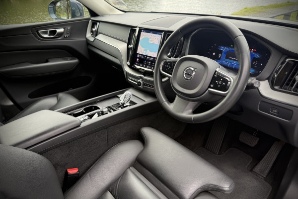2023 Volvo XC60 UZ Ultimate B5 Bright SUV Image 12