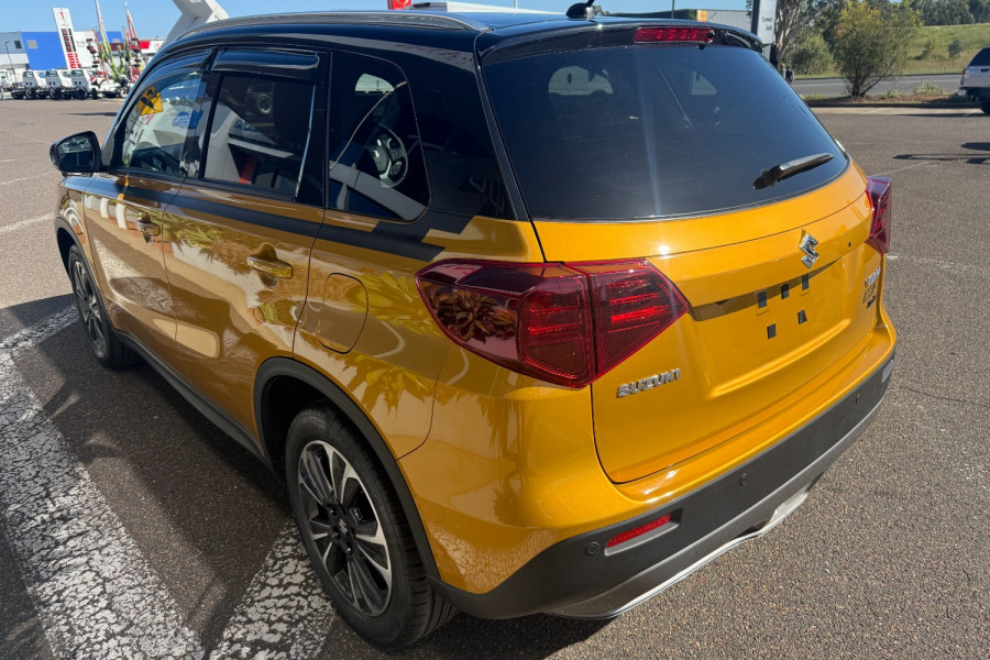 2023 Suzuki Vitara Turbo Wagon Image 6