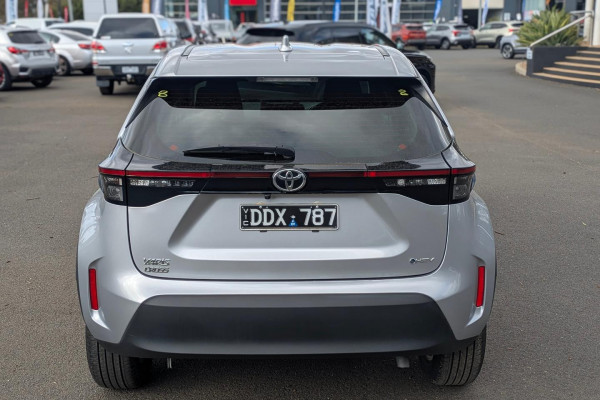 2024 Toyota Yaris Cross MXPJ10R GX SUV Image 6