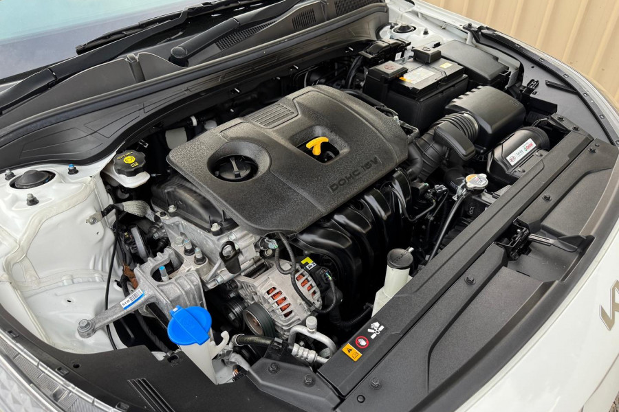 2021 MY1  Kia Cerato BD Sport Hatch Image 27
