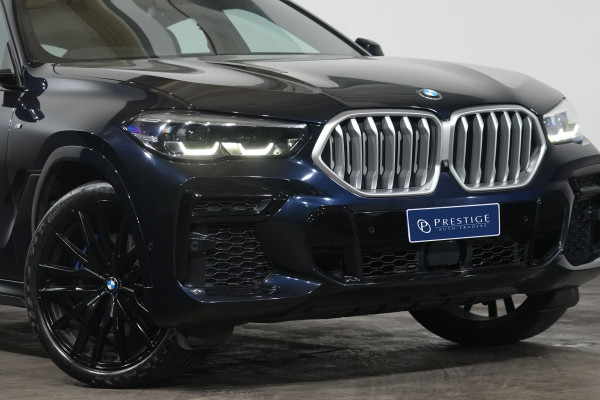 2022 BMW X6 xDrive30d M Sport Coupe Image 2