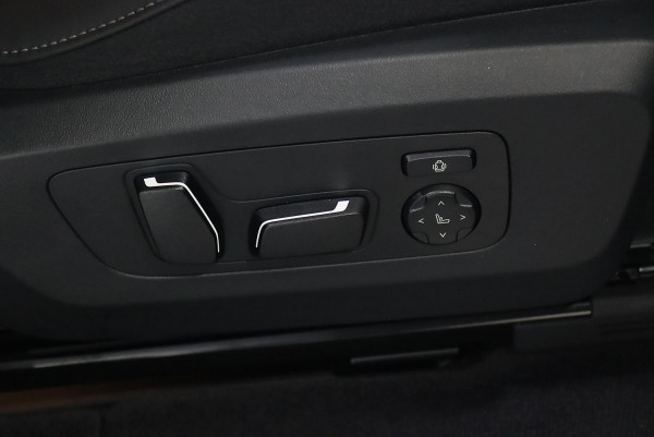 2025 BMW X3 G45 20 xDrive SUV image 10