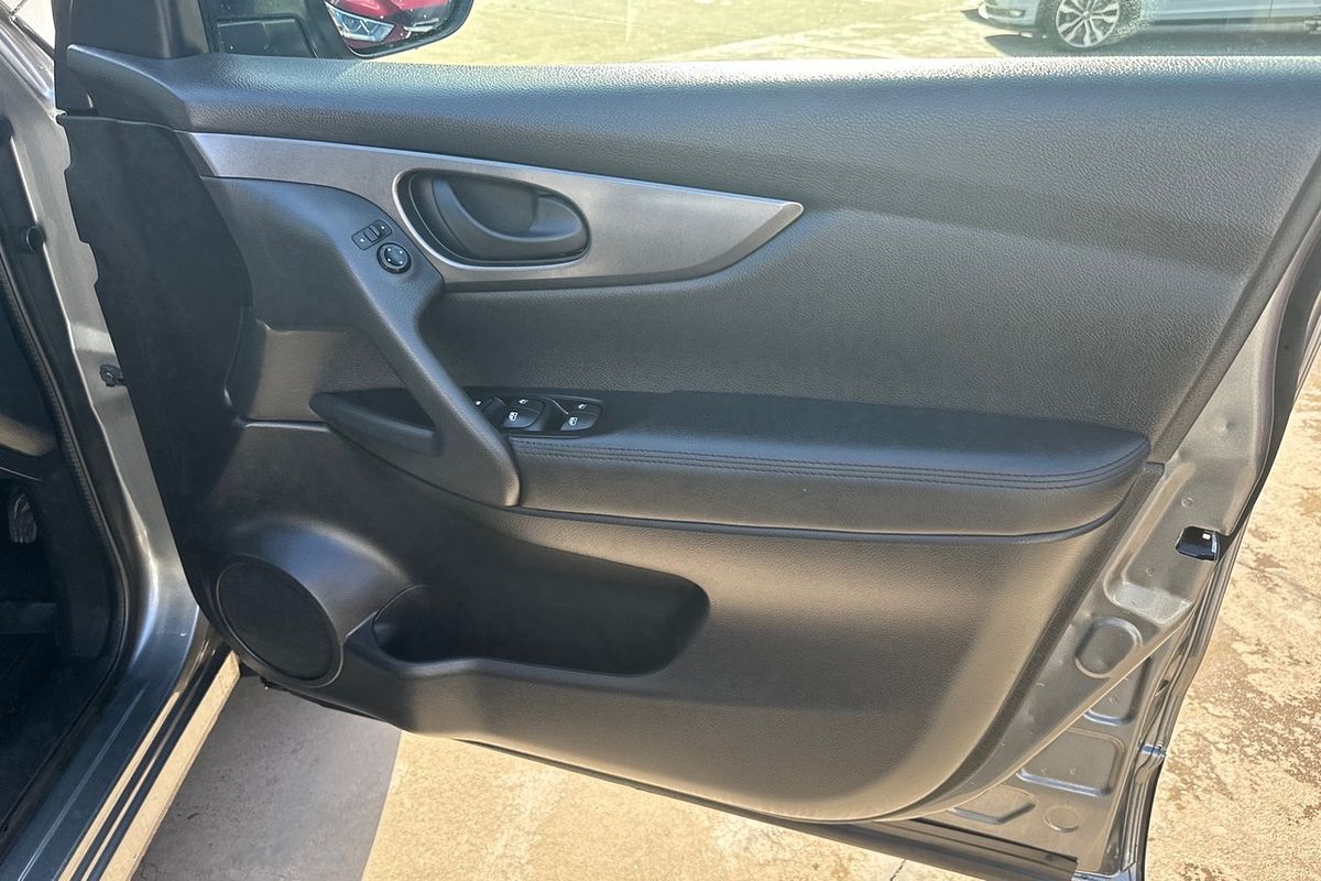 2020 Nissan QASHQAI J11 Series 3 ST SUV Image 5