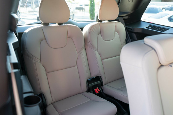 2026 Volvo XC90 L Series Ultra B5 Dark SUV Image 20