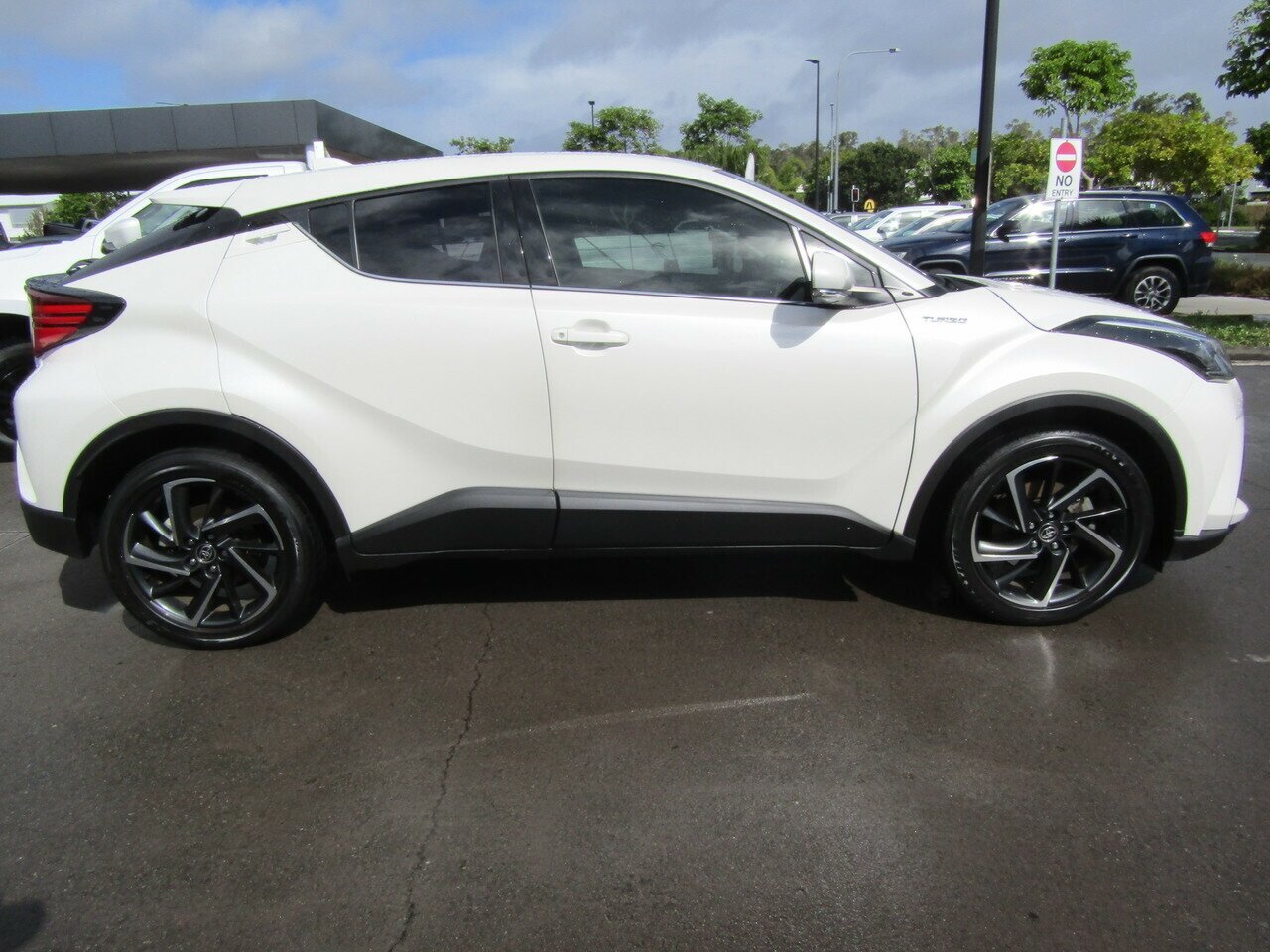 2020 Toyota C-HR NGX Koba SUV Image 8