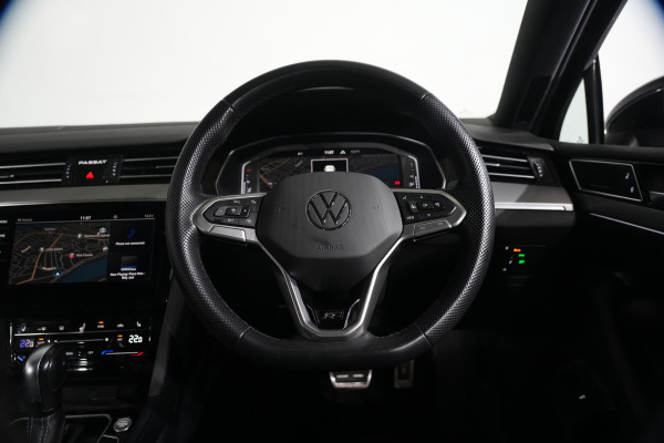 2023 Volkswagen Passat 206TSI R-Line SUV Image 15