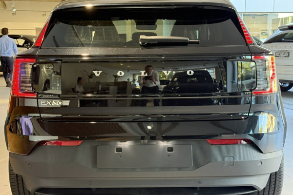 2025 MY26 Volvo EX30  Single Motor Extended Range Plus SUV Image 8
