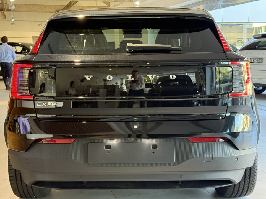 2025 MY26 Volvo EX30  Single Motor Extended Range Plus SUV Image 8