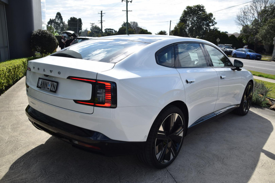 2025 MY26 Volvo ES90  Ultra Single Motor Sedan Image 7
