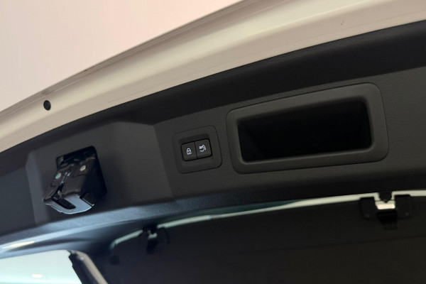 2025 Mazda CX-60 KH Series D50e GT SUV Image 19