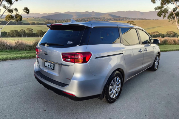 2020 Kia Carnival YP S Van Image 7