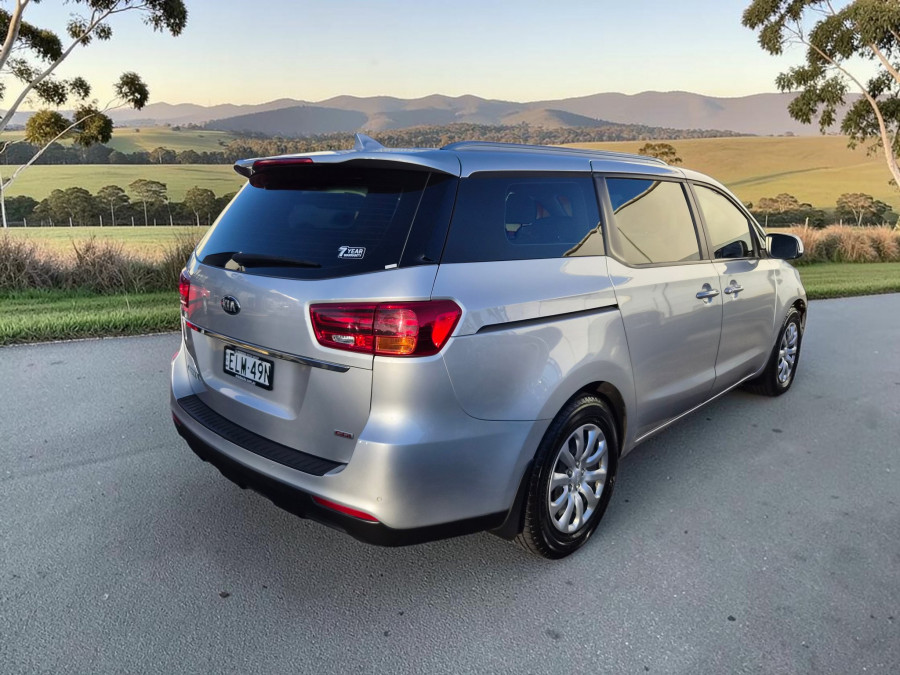 2020 Kia Carnival YP S Van Image 7