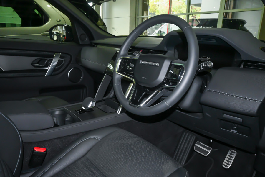 2025 MY25.5 Land Rover Discovery Sport L550 P250 Dynamic SE SUV
