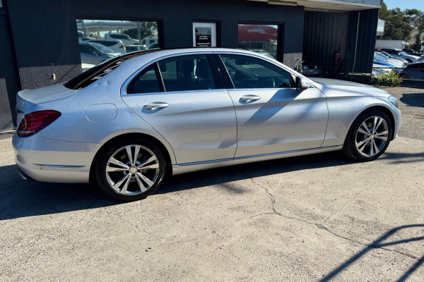 2014 Mercedes-Benz C-Class W205 C200 Sedan Image 4