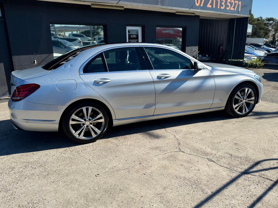 2014 Mercedes-Benz C-Class W205 C200 Sedan Image 4