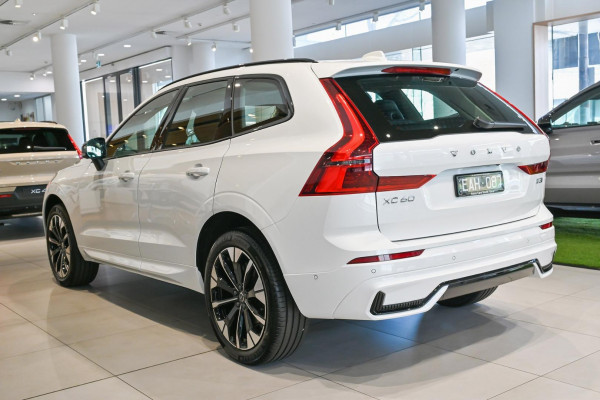 2026 Volvo XC60 UZ Ultra B5 Dark SUV Image 4