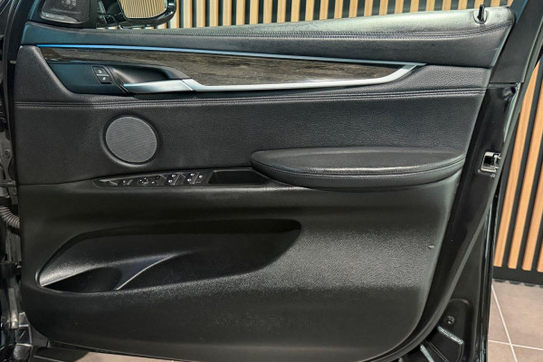 2016 BMW X6 F16 xDrive40d SUV Image 11