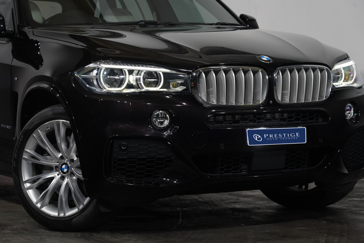 2015 BMW X5 Xdrive 50i SUV Image 2