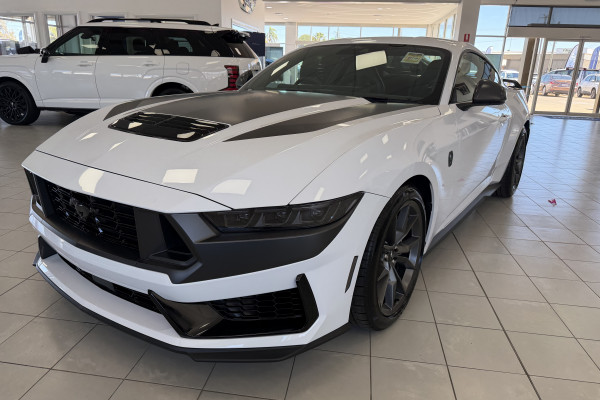 2026 Ford Mustang FO Dark Horse Coupe Image 3