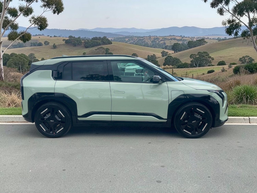 2026 MY27 Kia EV3 SV GT-Line SUV Image 3