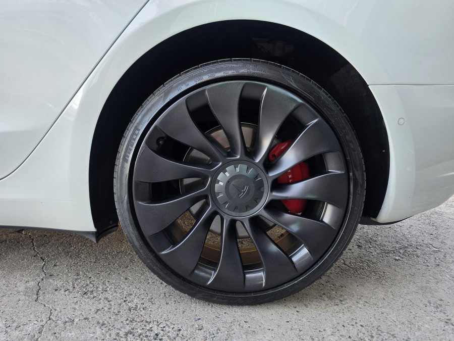 2021 Tesla Model 3  Performance Sedan Image 13