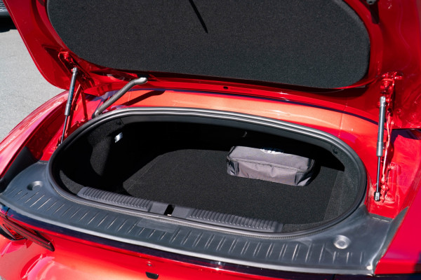 2026 MG Cyberster 77KWH AWD Convertible Image 11