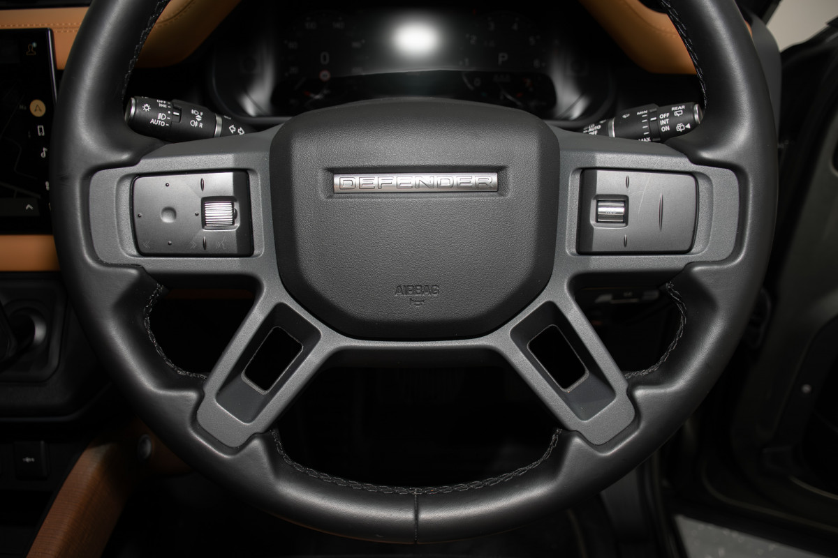 2023 Land Rover Defender L663 110 P400 X-Dynamic HSE SUV