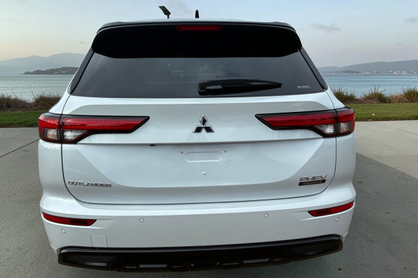 2025 MY24 Mitsubishi Outlander ZM PHEV GSR SUV Image 5