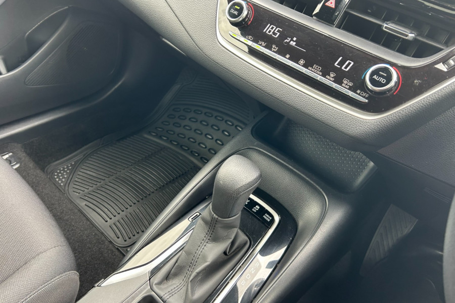 2018 Toyota Corolla ZWE211R Ascent Sport Hybrid Hatch Image 15