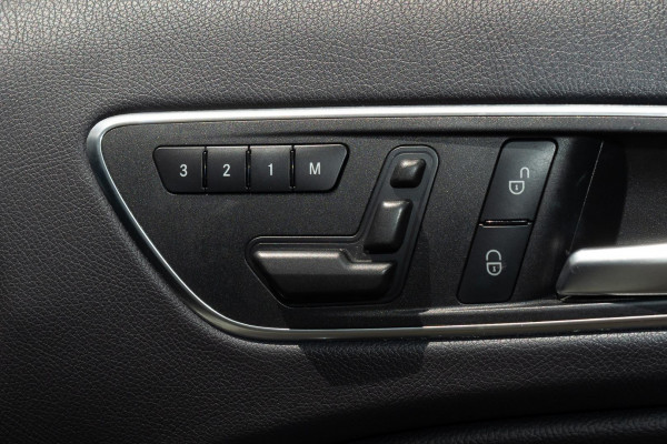 2014 Mercedes-Benz A-Class W176 A200 Hatch image 22