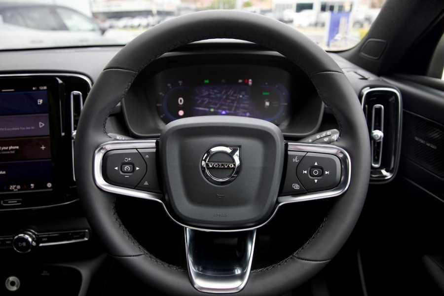 2024 Volvo XC40 XZ Recharge Twin Pure Electric SUV Image 11