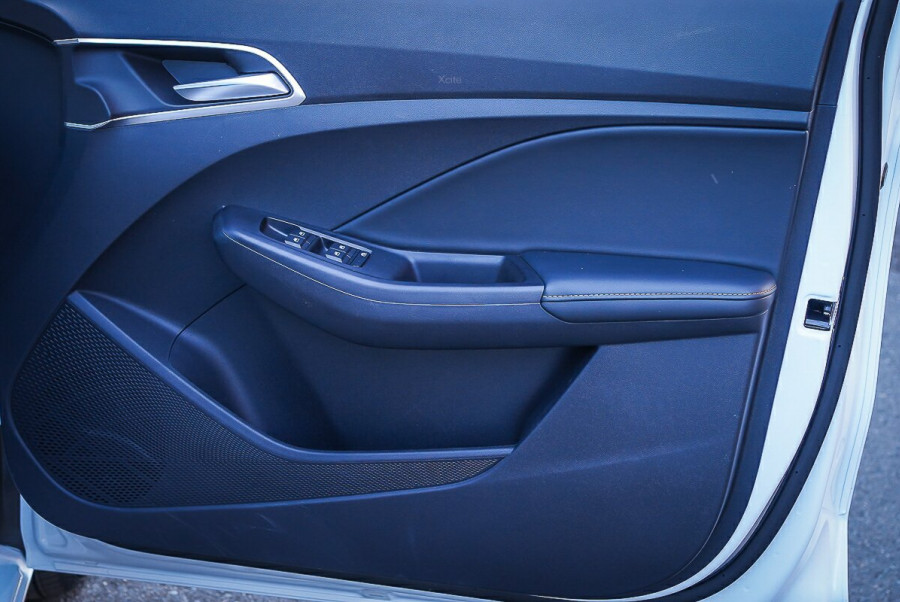 2024 MY24.5 MG MG3 ZP22 Essence Hybrid+ Hatch Image 18