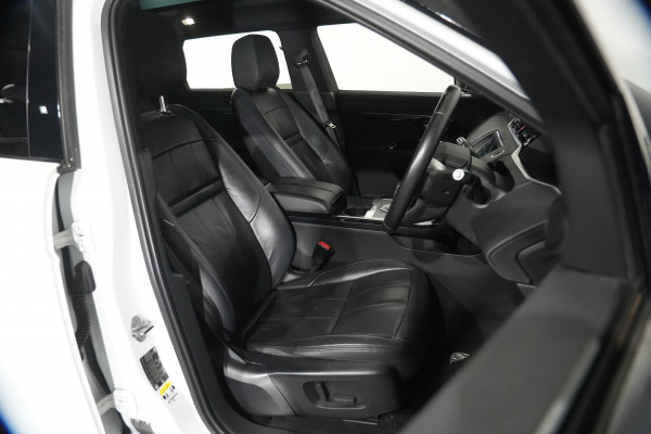 2019 Land Rover Range Rover Evoque L551 R-Dynamic S SUV image 24