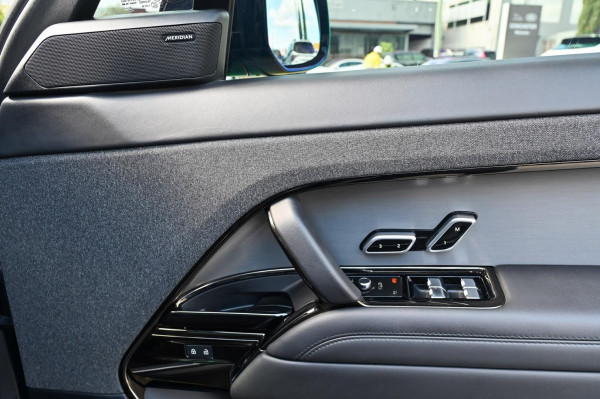 2022 MY23 Land Rover Range Rover Sport L461 D300 Dynamic SE SUV image 17