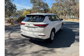 2021 MY22 Mitsubishi Outlander ZM ES Wagon