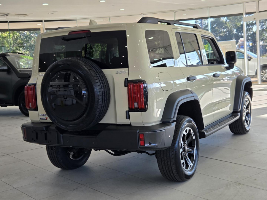 2026 GWM Tank 300 P01 Lux Hi4-T PHEV SUV Image 10