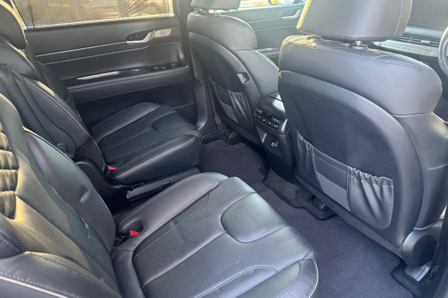 2022 Hyundai Palisade LX2.V2 Highlander SUV Image 14